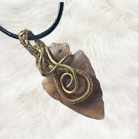 .Natural Stone Hand-Wired Obsidian Arrowhead  Arrowhead with Black Cord Necklace - Picture 2 of 5